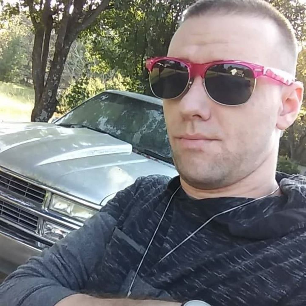 Meet your Posher, Ethan